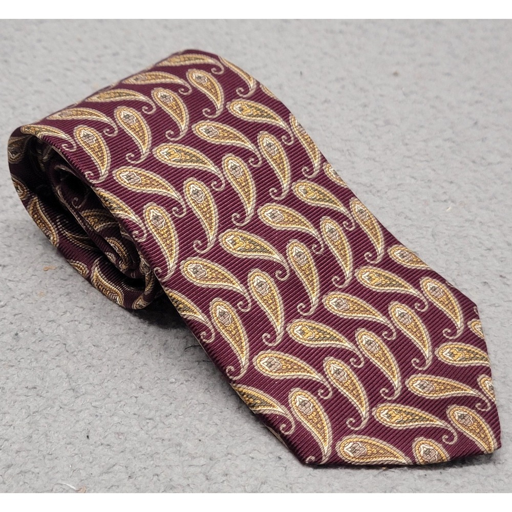 Brooks Brothers Tie Mens Burgundy Gold Paisley 100% Silk Made‎ in USA Neckwear